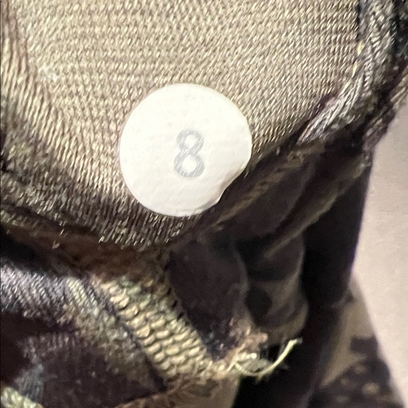 lululemon athletica Women's Leggings - Black Green Camouflage - Picture 2 of 7